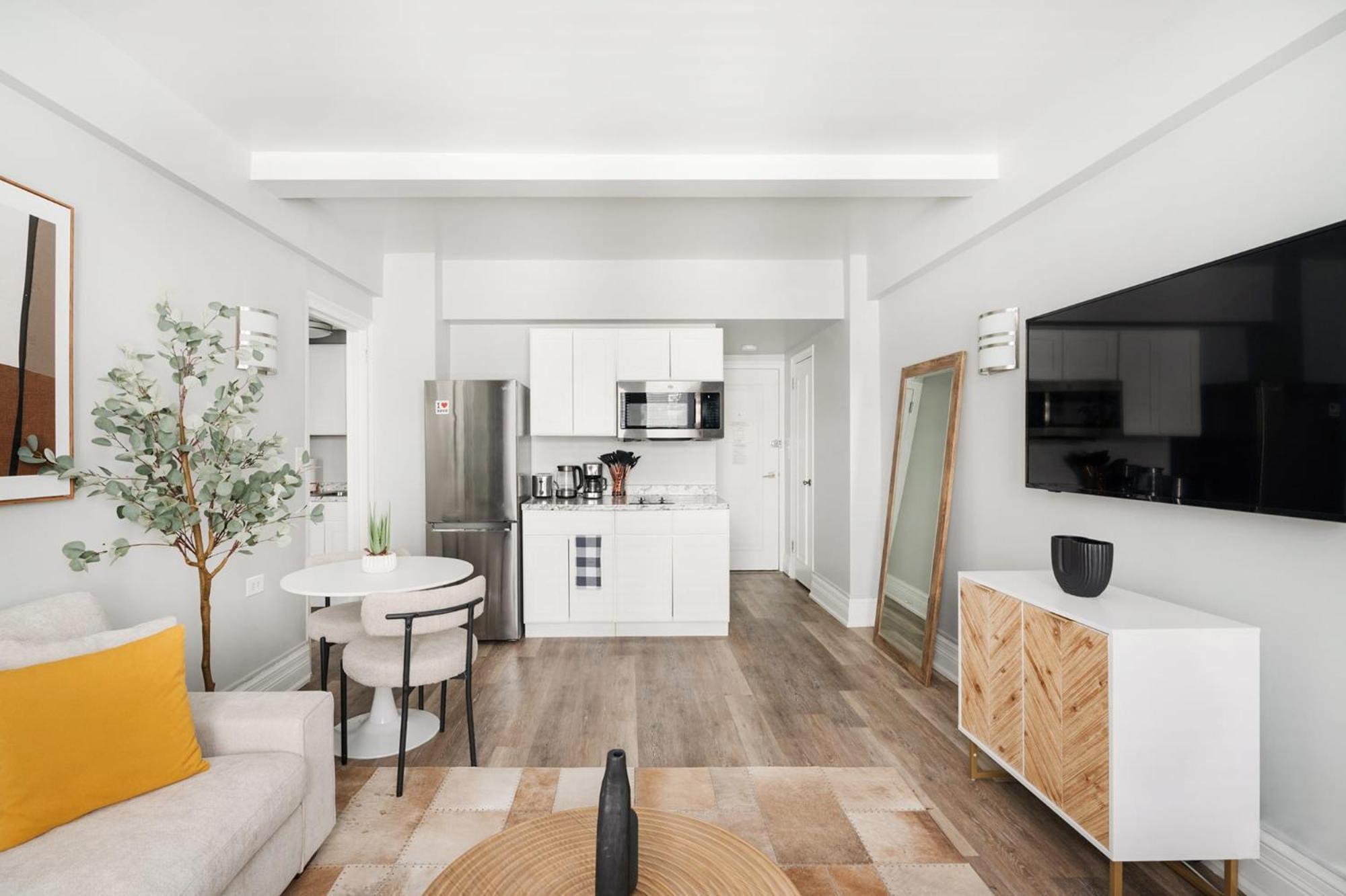 73-406 New 1br 1bth Uws Doorman Gym Apartment